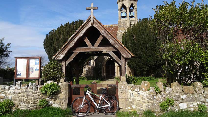 Isle of Wight walking holidays - Walkers' Britain