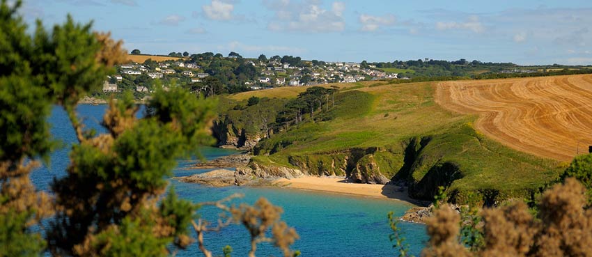 Sherpa walking holidays - South West Coast Path at St Mawes ©Random_fotos