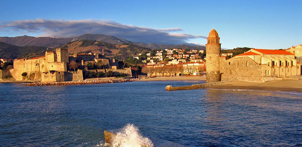 Walking on the Vermillion Coast - Visit Spain & France