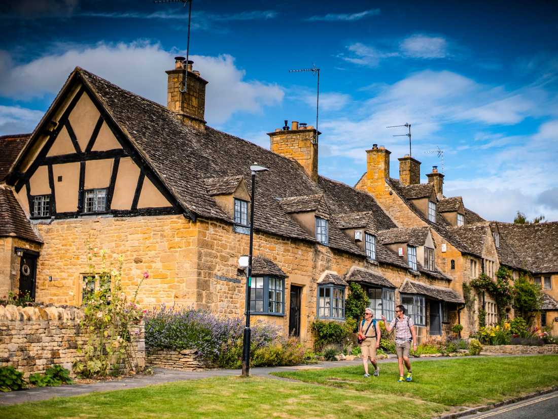 Discover the Cotswolds on foot |  Tim Charody